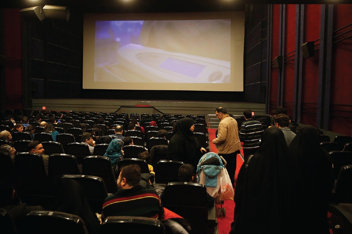 جنگ چراغ سینما را خاموش نکرد