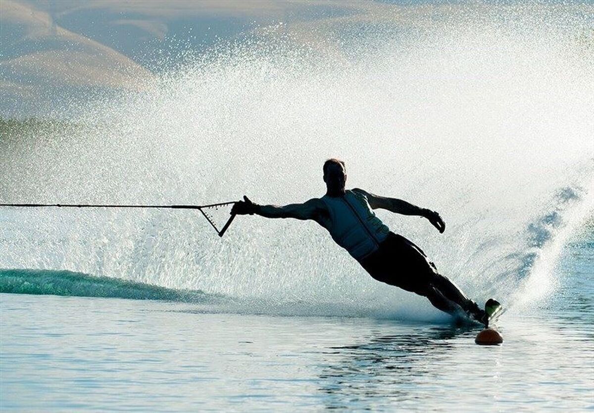 سبحانی قهرمان اسکی روی آب آسیا شد