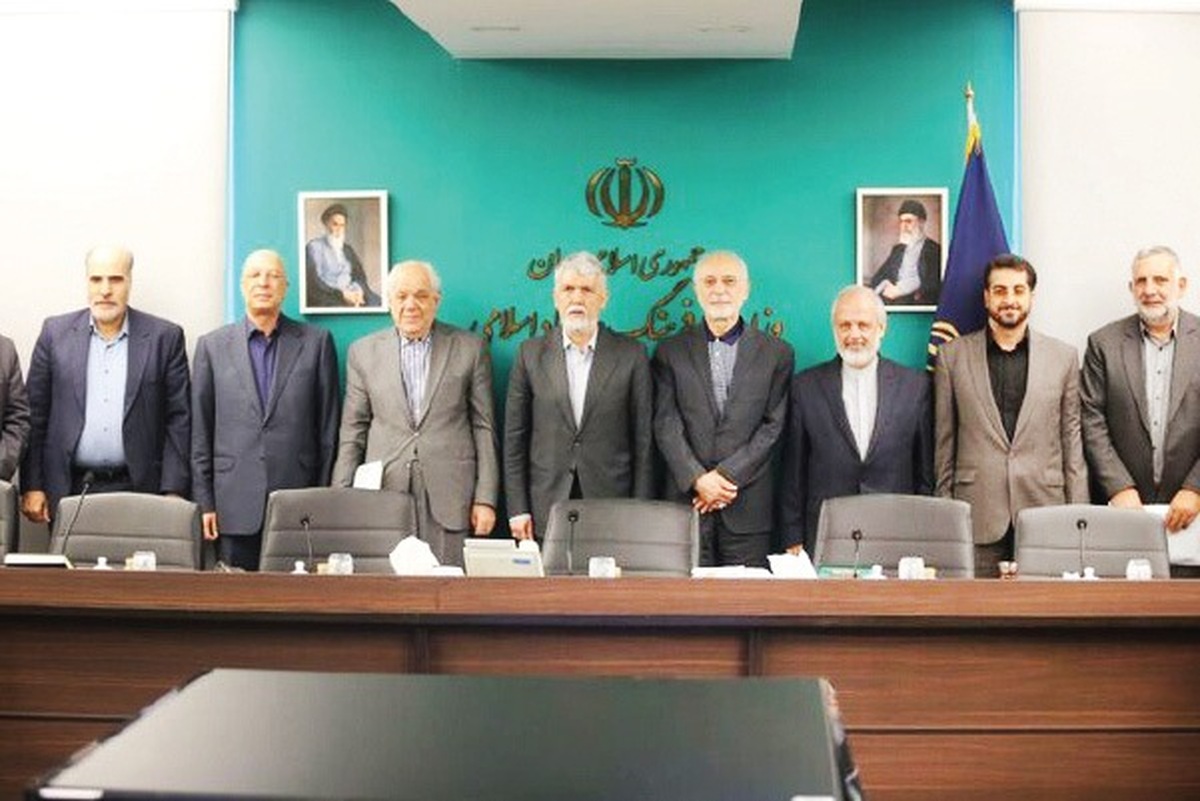ابن‌سینا روح ملت ایران و پرچم فکری ما در جهان است