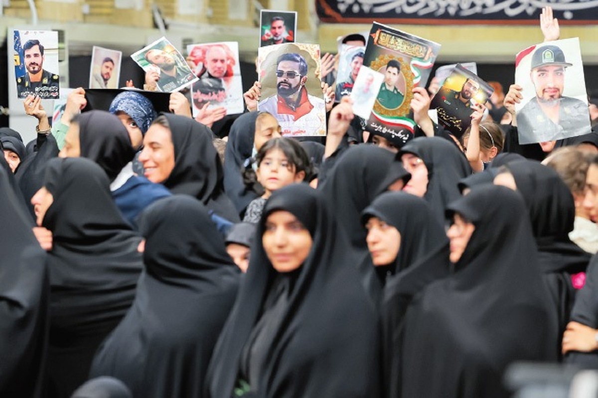 آمده بودند بگویند بابی انت و امی