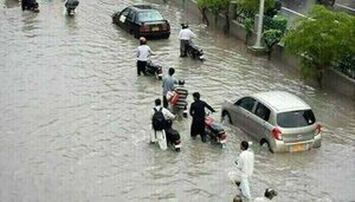 برجای ماندن بیش از ۱۰۰۰ کشته و زخمی در سیل‌های مرگبار پاکستان