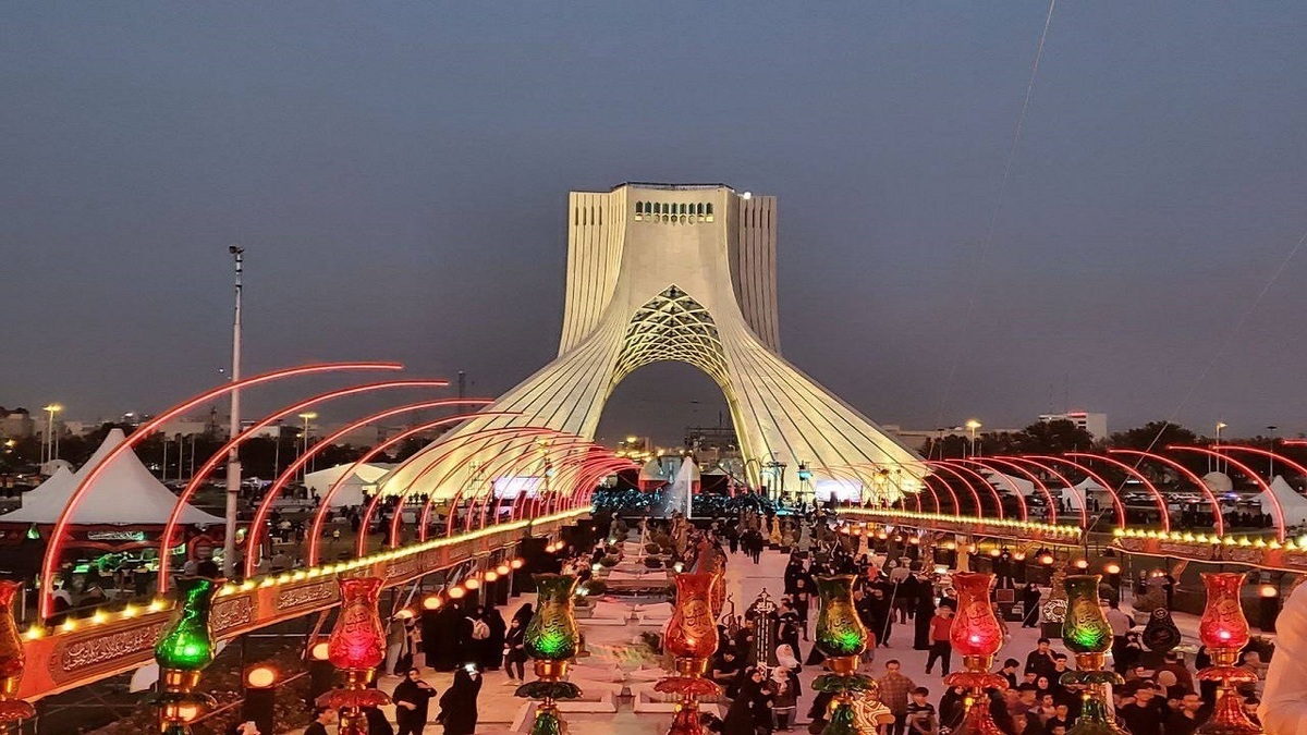 میدان آزادی به یک محل آئینی با هویتی تازه بدل شده است