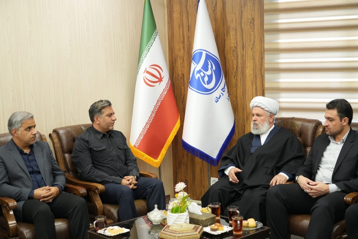 خبرنگاران وجدان بیدار جامعه‌اند