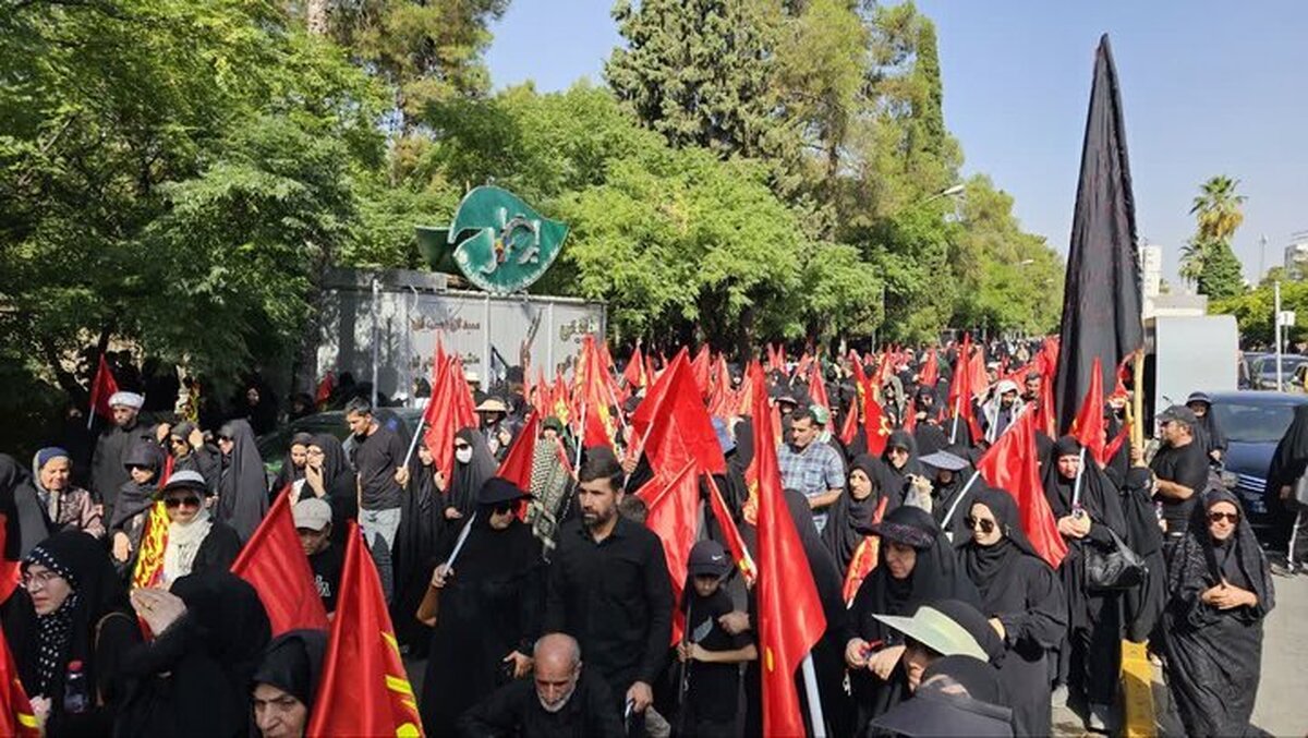 ندای «لَبَّیْک یَا حُسَیْن» در خیابان‌های تهران پیچید