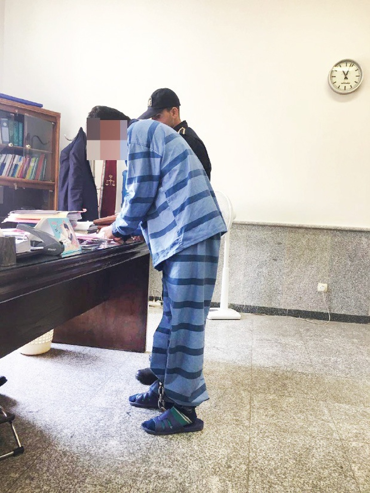 ادعای عجیب قاتل: وکلا گفتند اگر همسرم را بکشم قصاص نمی‌شوم!