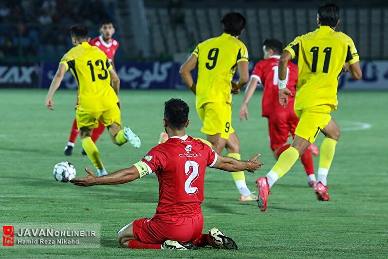 آغاز لیگ بیست‌ و پنجم - پرسپولیس، فجر سپاسی