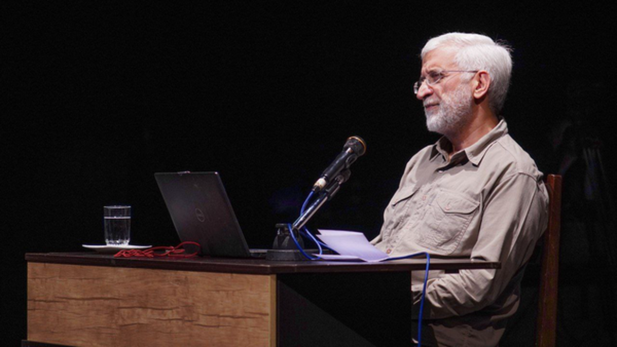 جلیلی: عده‌ای از ۲۰۰ سال گذشته راه‌حل مسائل را در آغوش غرب می‌بینند