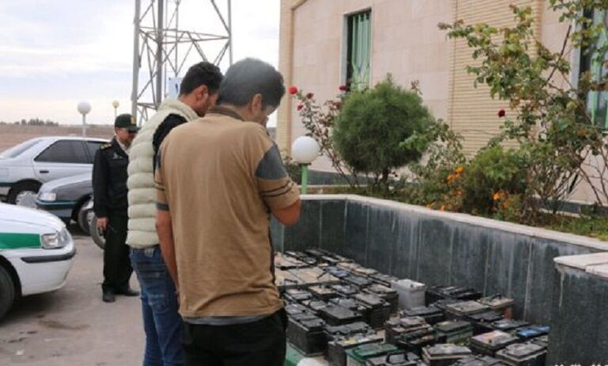 سارقان باتری خودرو‌ها در تهران دستگیر شدند