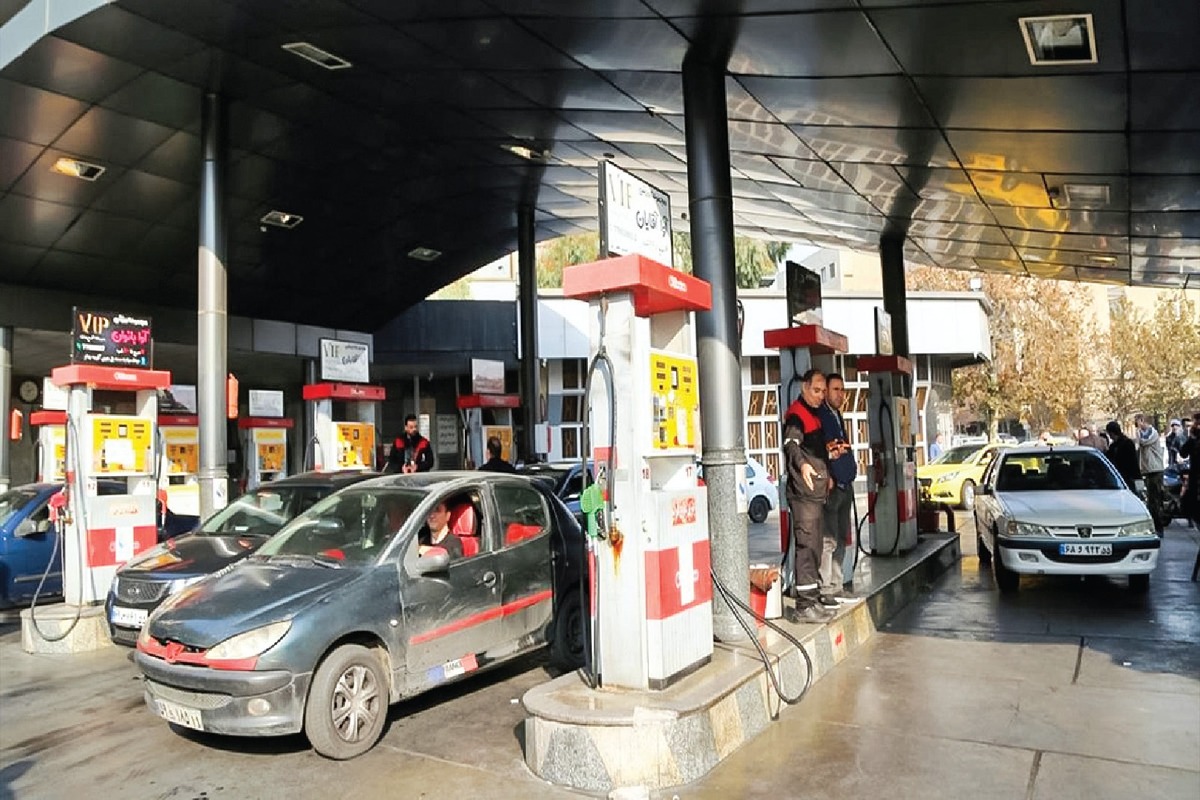 قیمت بنزین معمولی گران نمی‌شود