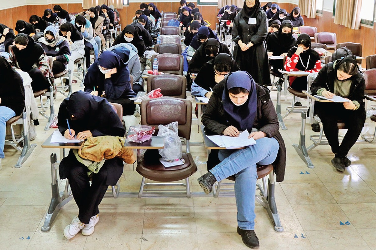 دخترانه‌شدن کنکور یعنی بیکاری پسران و دختران در آینده!