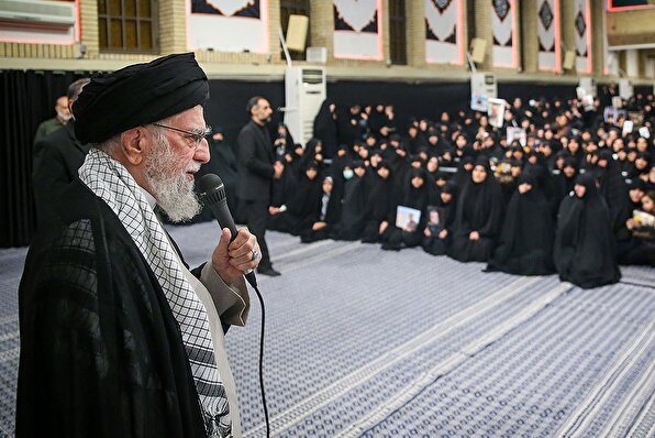رهبر انقلاب: جمهوری اسلامی و ملت عزیز ایران، قدرت، عزم، استقامت و دست‌پر خود را به دنیا نشان داد