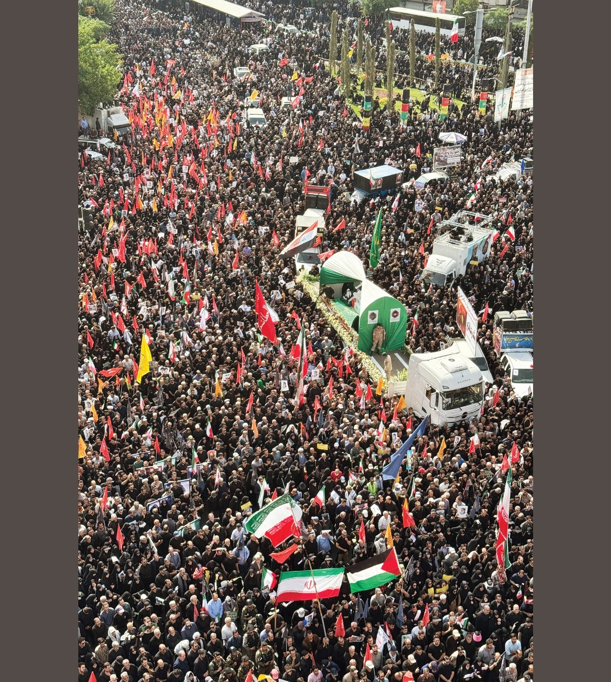 ایران بر یک شبکه پیچیده استوار است نه افراد و سازه‌ها
