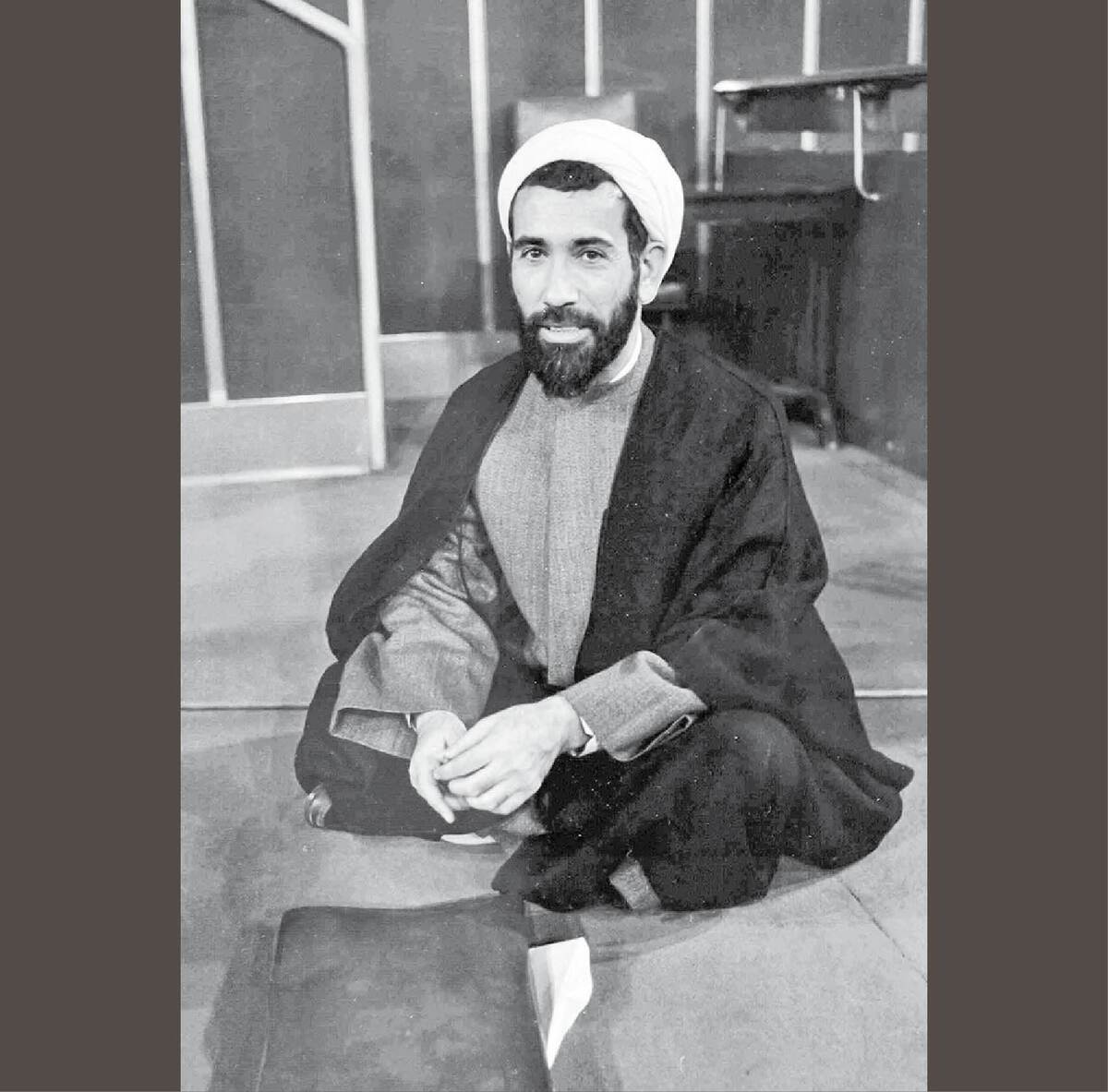 از جان و شخصیت او تربیت می‌تراوید!