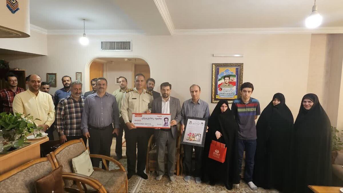 شهدا چراغ‌های همیشه فروزان مسیر خدمتگزاری هستند