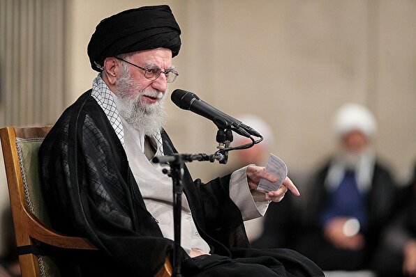 رهبر انقلاب: همه مراقب باشند! طراحی دشمن بعد از شکست آنها در جنگ ۱۲روزه ایجاد چند صدایی و شکستن اتحاد است