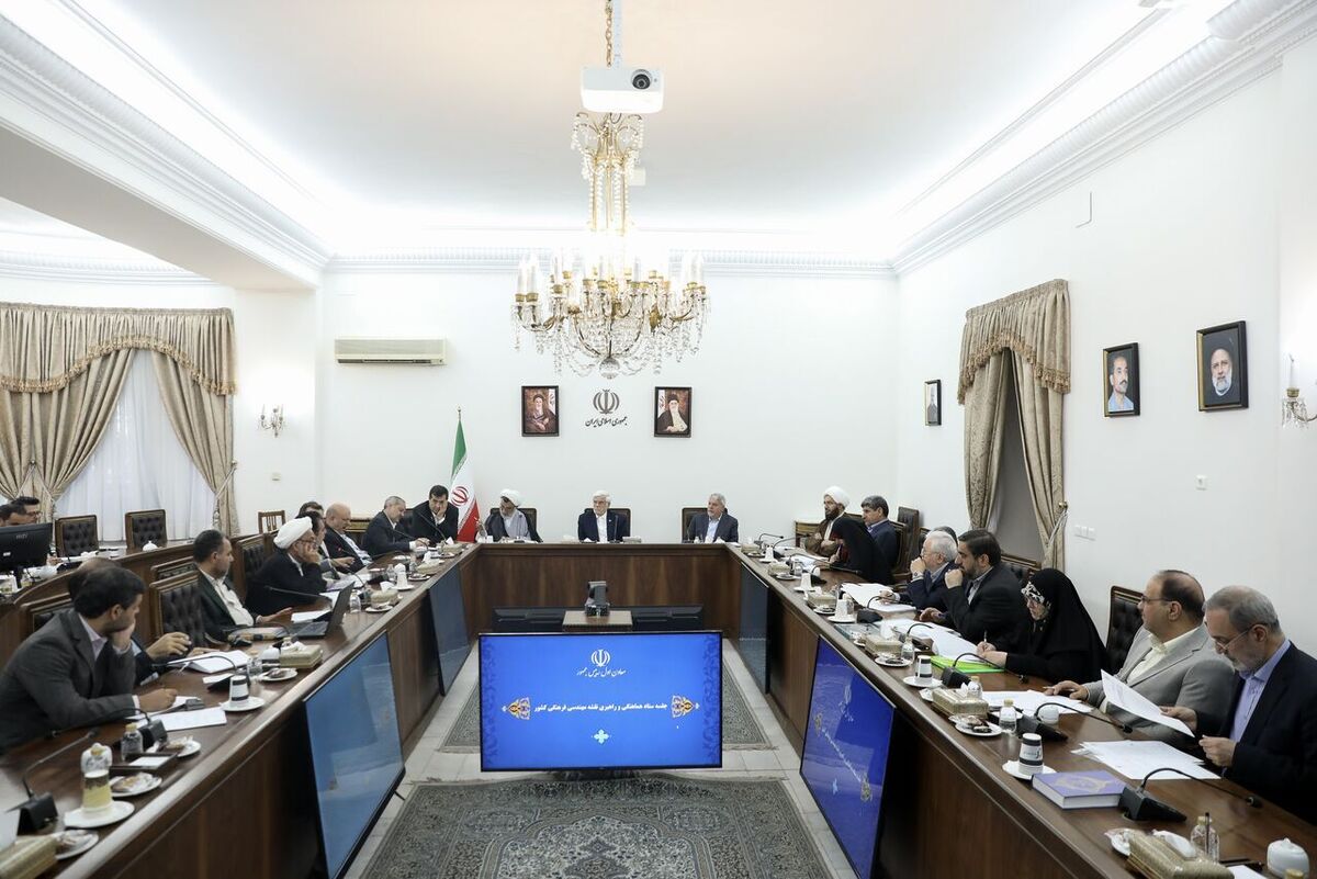 مسائل اجتماعی و فرهنگی نباید حکومتی شود