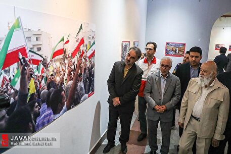 نمایشگاه عکس ۱۲ روز ایران