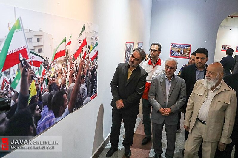 نمایشگاه عکس ۱۲ روز ایران