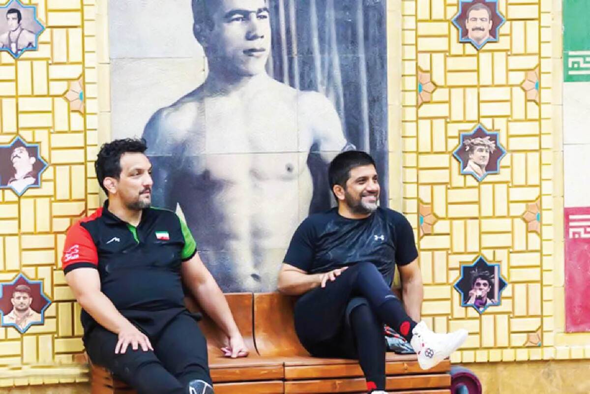 شیر مادر و نان پدر حلالت آقای دبیر