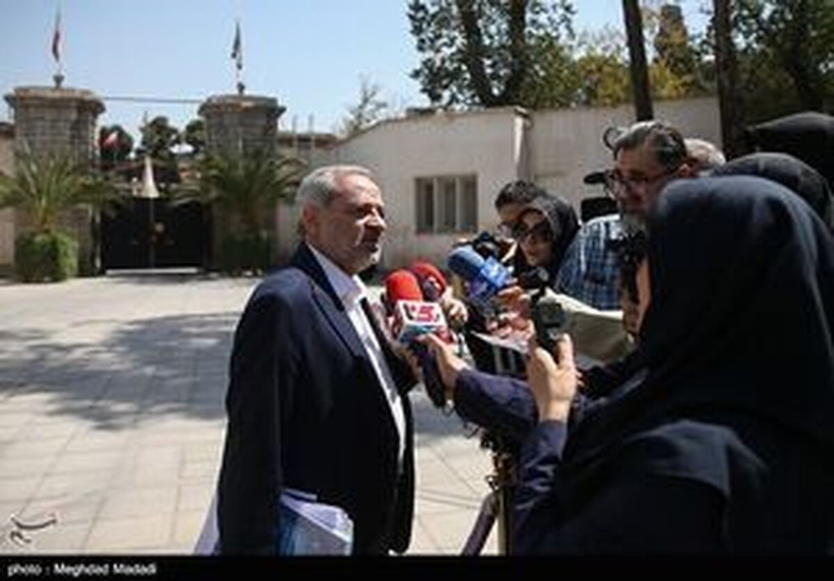 توضیحات کاظمی درباره توزیع شیر در مدارس