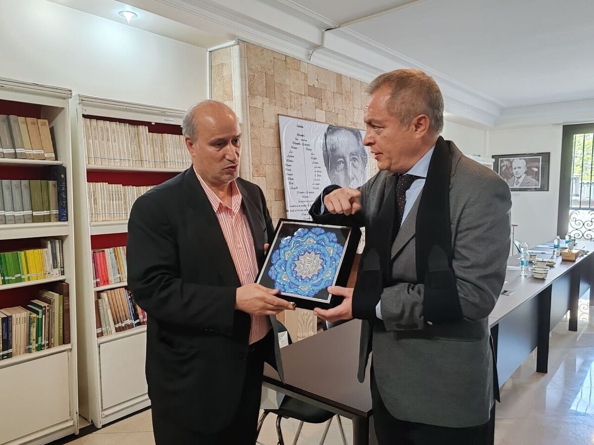 دیدار تاج با سفیر مکزیک در ایران؛ احتمال برگزاری بازی دوستانه در فروردین