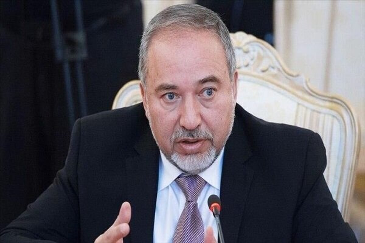 «لیبرمن»: با گذشت ۲ سال از جنگ غزه حملات موشکی علیه ما ادامه دارد
