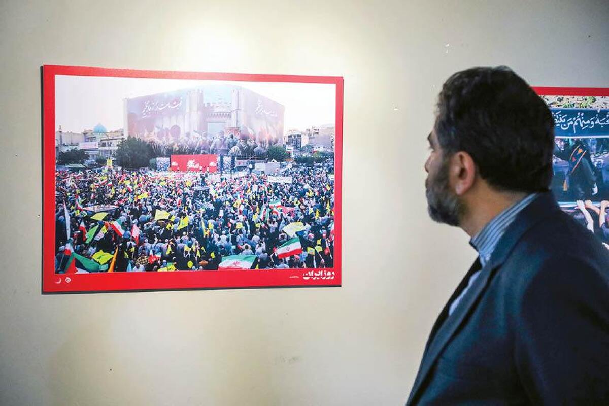۱۲ روز ایران در ۳۰۰ قاب