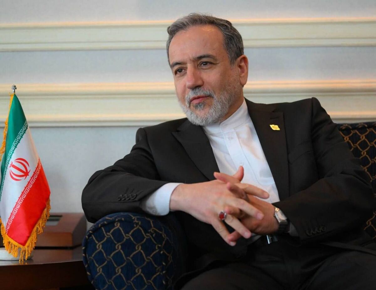 بستن تنگه هرمز موضع رسمی ایران نیست/ آمادگی تهران برای ورود به مذاکرات عادلانه