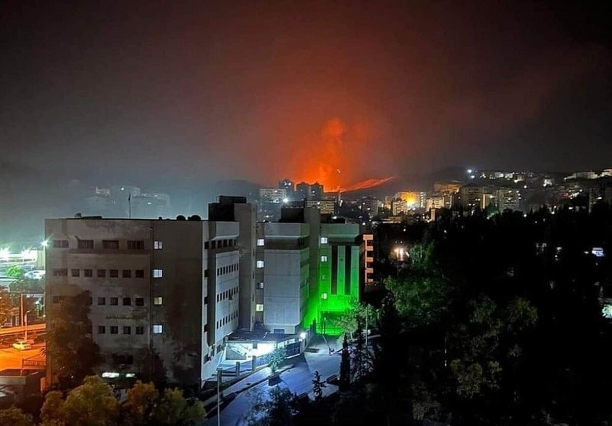 شب ناآرام دمشق؛ ۱۶ حمله هوایی و عملیات کماندویی رژیم صهیونیستی همزمان با جشن جولانی