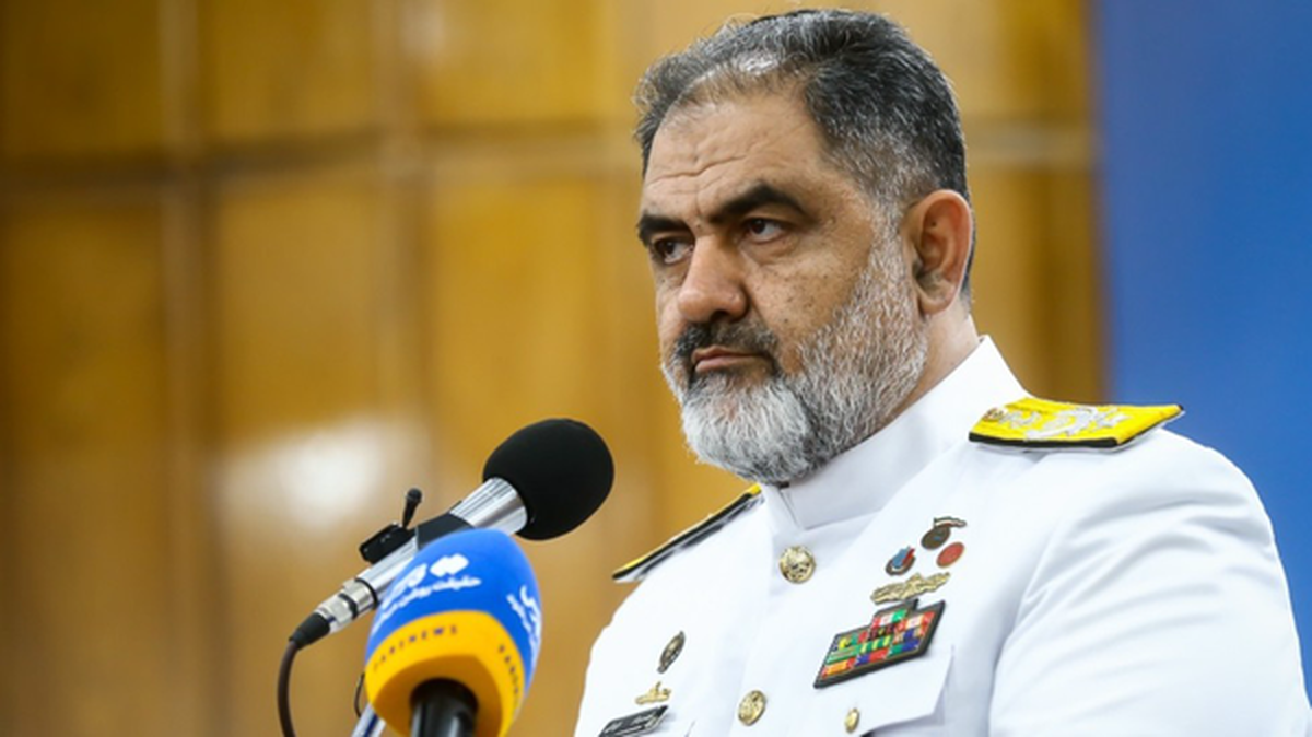 دریادار ایرانی: تبلیغات واهی دشمنان خللی در اراده ما ایجاد نمی‌کند