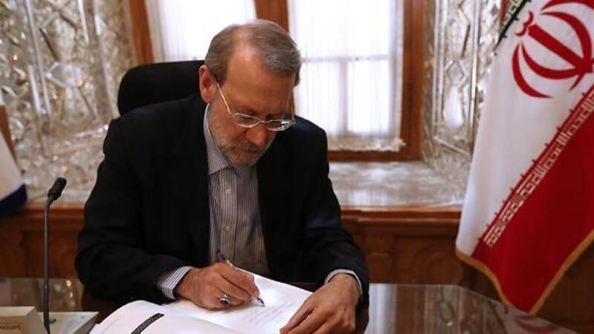 علی لاریجانی درگذشت مادر حداد عادل را تسلیت گفت