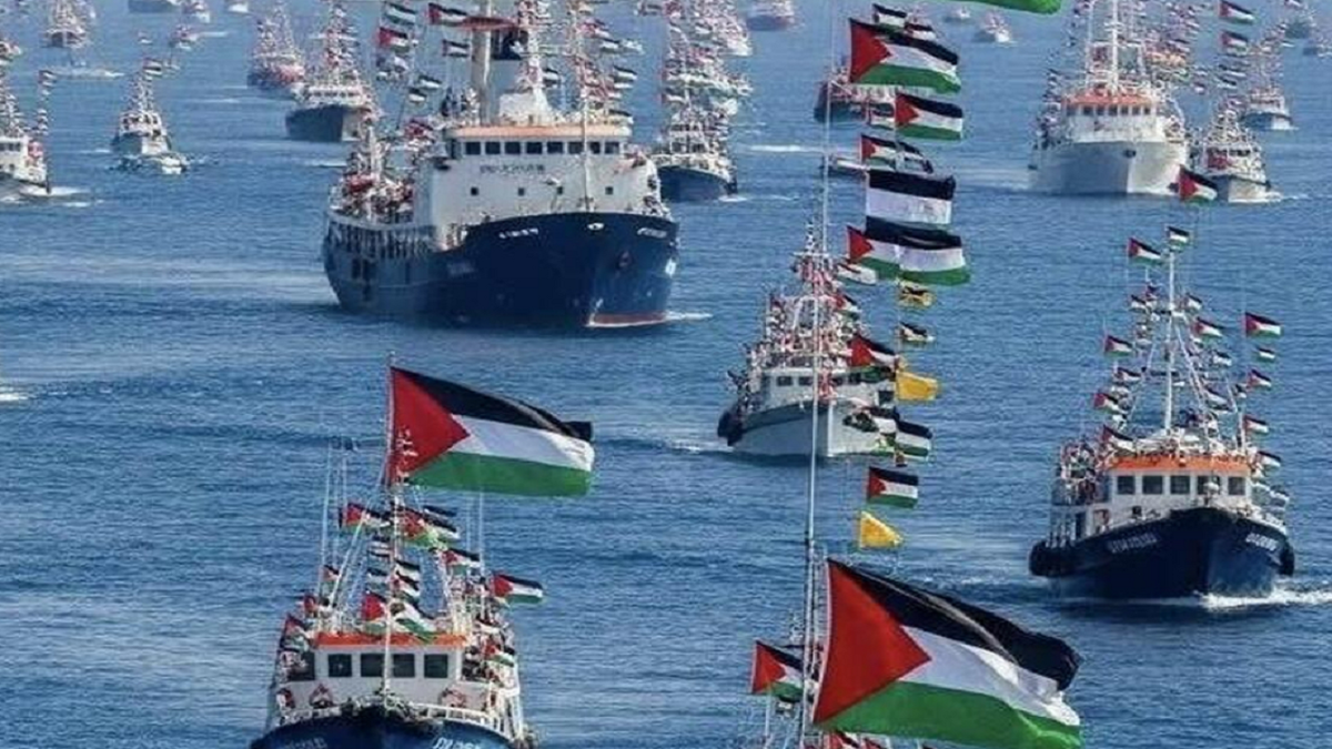 وزیر خارجه ایرلند: مأموریت ناوگان صمود کاملاً صلح‌آمیز است