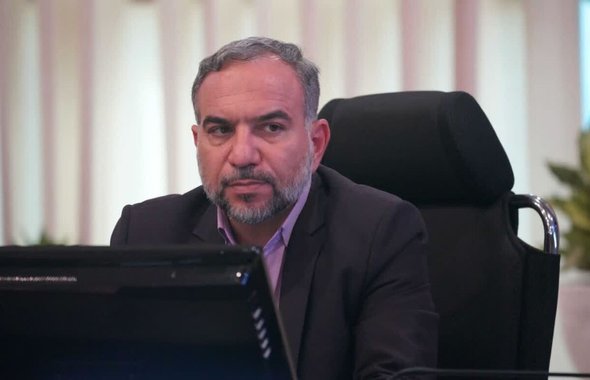 شهرداری کرج باید از نهاد هزینه‌بر به نهاد مولد تبدیل شود