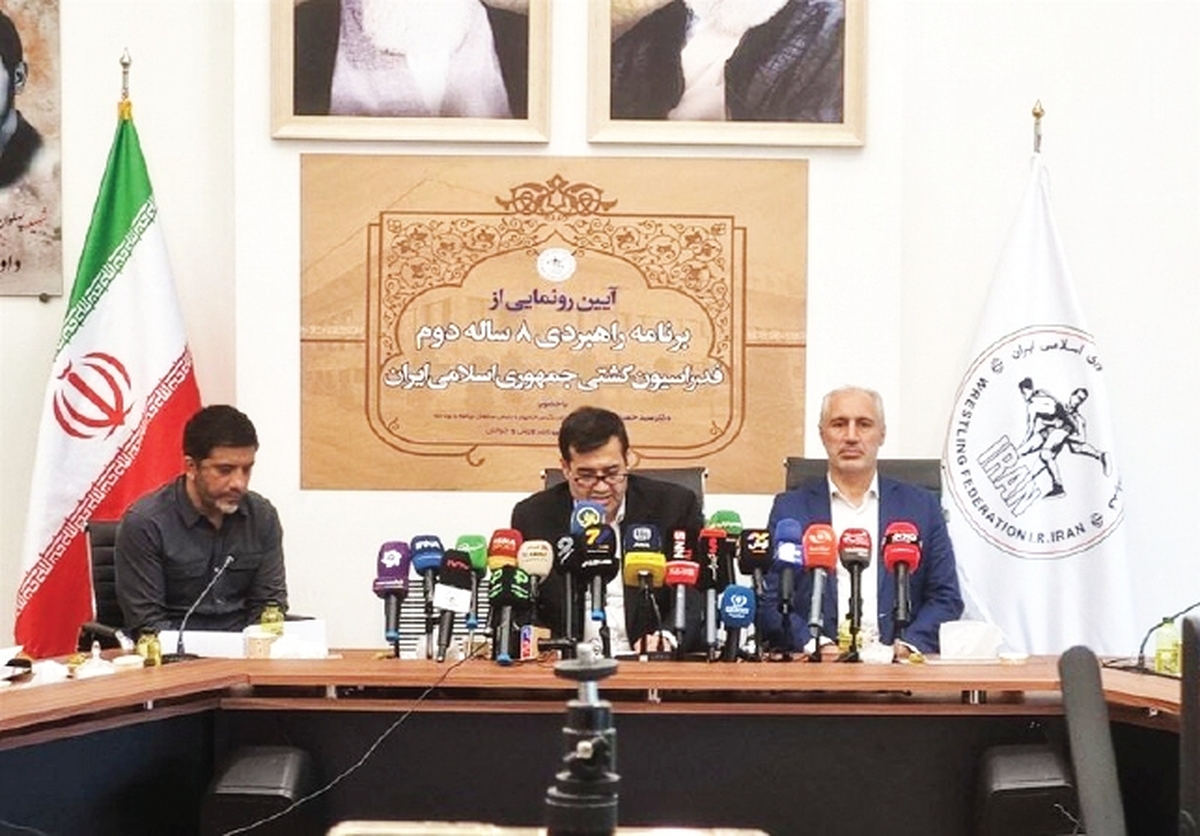  دبیر: نگاهمان فقط فنی نیست 