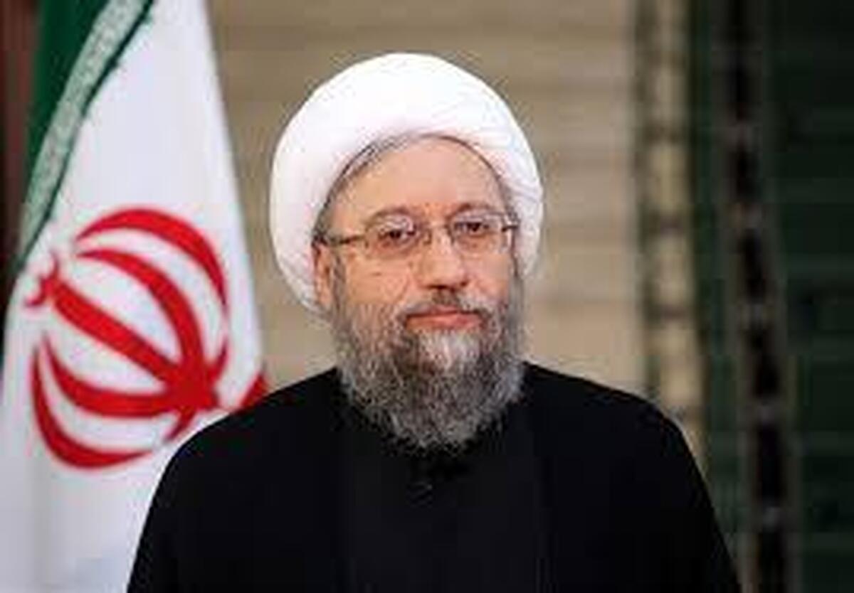 آملی‌لاریجانی: ترامپ درباره ایران هذیان می‌گوید