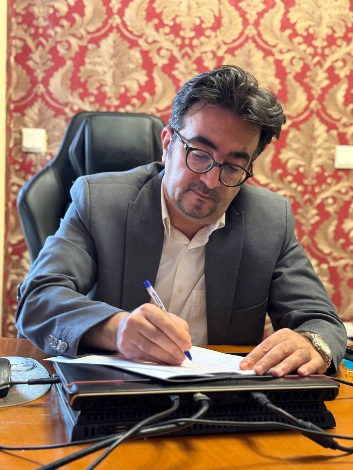 ضعف در امنیت الکترونیک یعنی آسیب پذیری در امنیت عمومی 