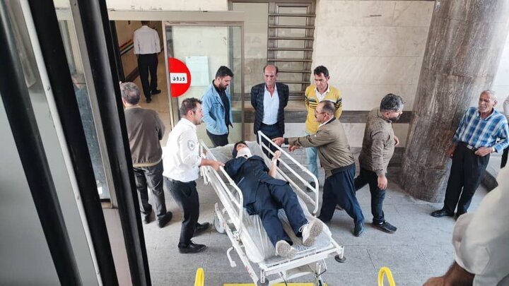 تصادف اتوبوس دانش‌آموزان با خودروی سواری در ارومیه؛ ۱۰ نفر مصدوم شدند