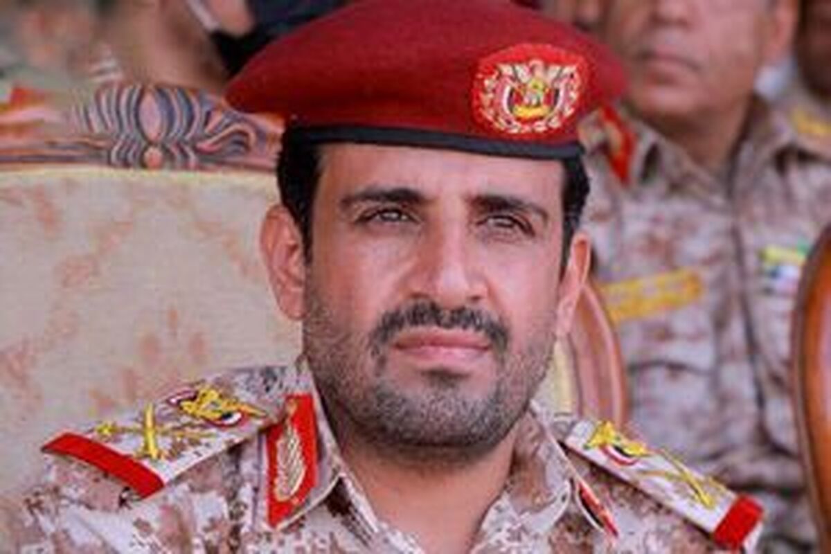 مراسم تشییع پیکر رئیس ستاد ارتش یمن برگزار شد