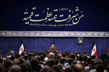 رهبر انقلاب خطاب به رئیس جمهور آمریکا: شما چه کاره دنیایید؟/ صنعت هسته‌ای ایران ربطی به آمریکا ندارد