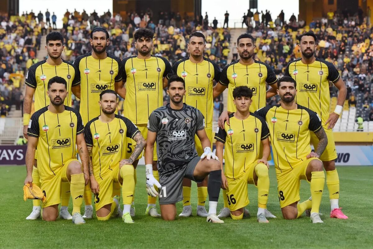 تساوی سپاهان و آخال در نیمه نخست؛ استقبال سرد از طلایی‌پوشان
