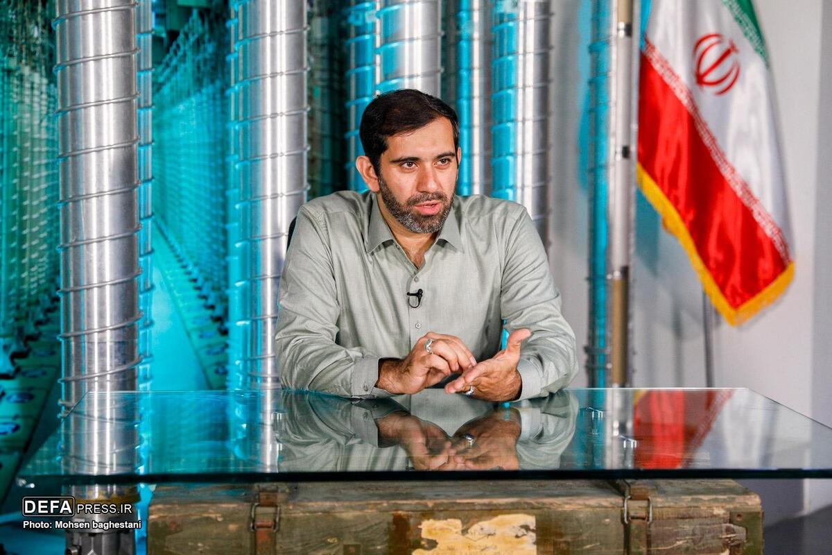 روایت فرزند شهید سپهبد شادمانی از پدری که هیچ‌ وقت جایگاهش را مزیت نمی‌دانست