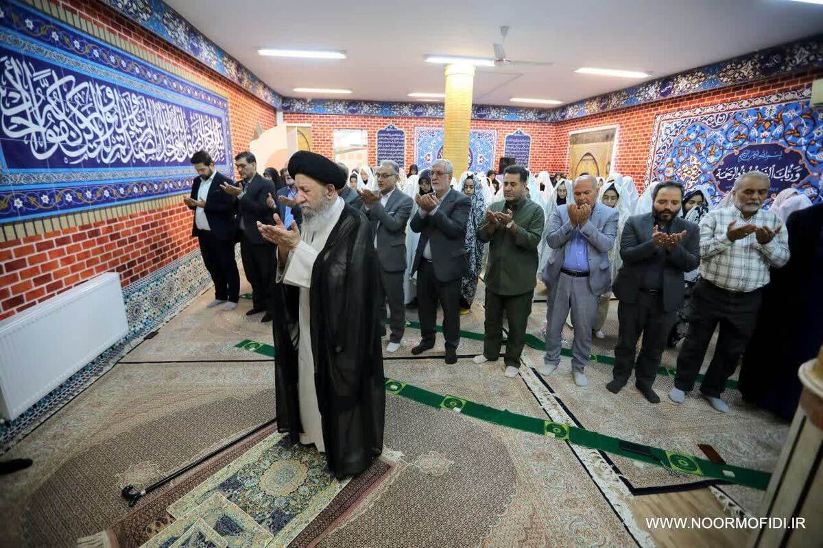 دوشنبه های هر هفته نماز جماعت به امامت نماینده ولی فقیه در یکی از مدارس گرگان