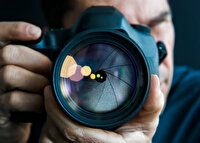 باید با غرور در این سرزمین قدم بزنیم