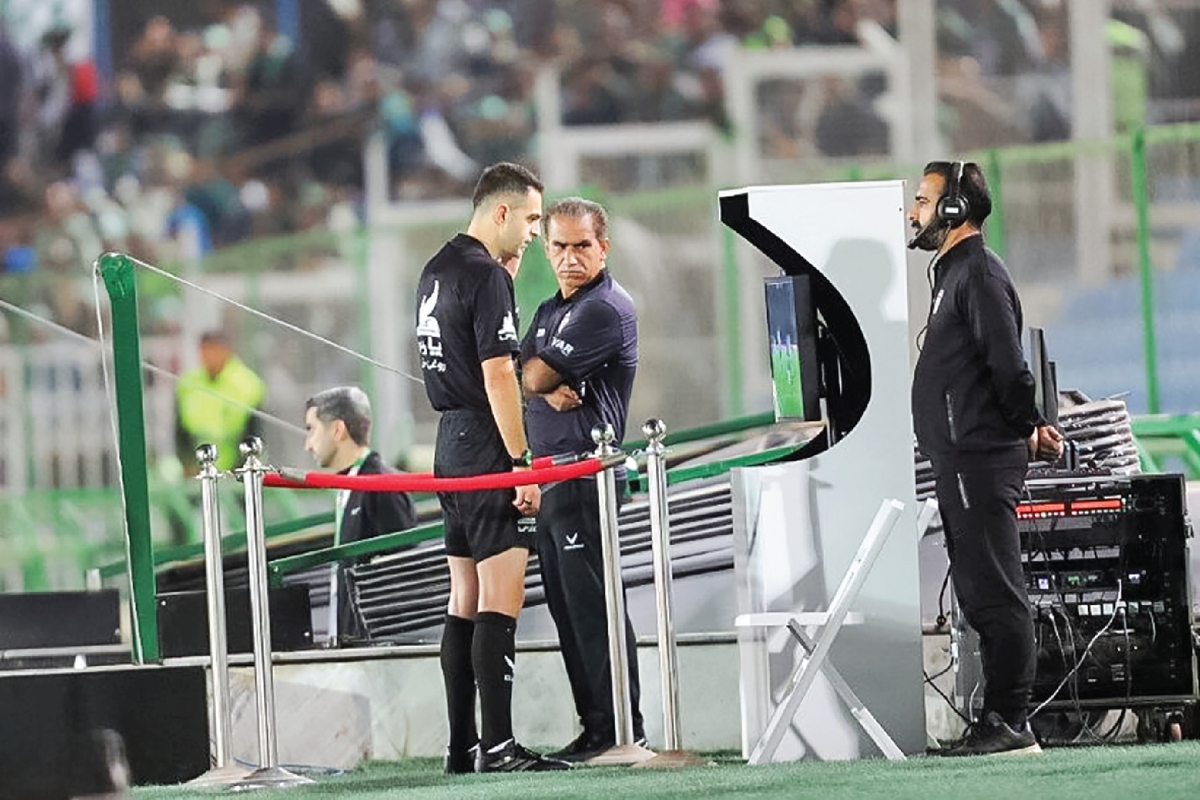 همه ناراضی، جز یک نفر!