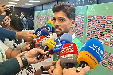 مهدی‌پور هافبک آلومینیوم اراک: هفتاد درصد تیم ما هنوز در حال قد کشیدن هستند و این کم تجربگی ما را در مقابل استقلال اذیت کرد