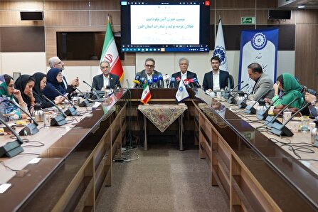 تجلیل از ۴۰ صنعتگر نمونه و پیشکسوت و جوان کارآفرین در استان البرز