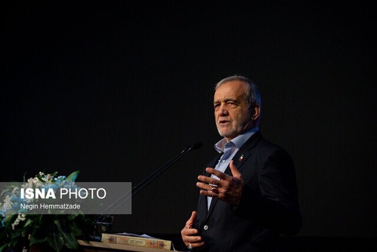 رئیس جمهور از نمایشگاه دستاوردهای جهاددانشگاهی بازدید کرد