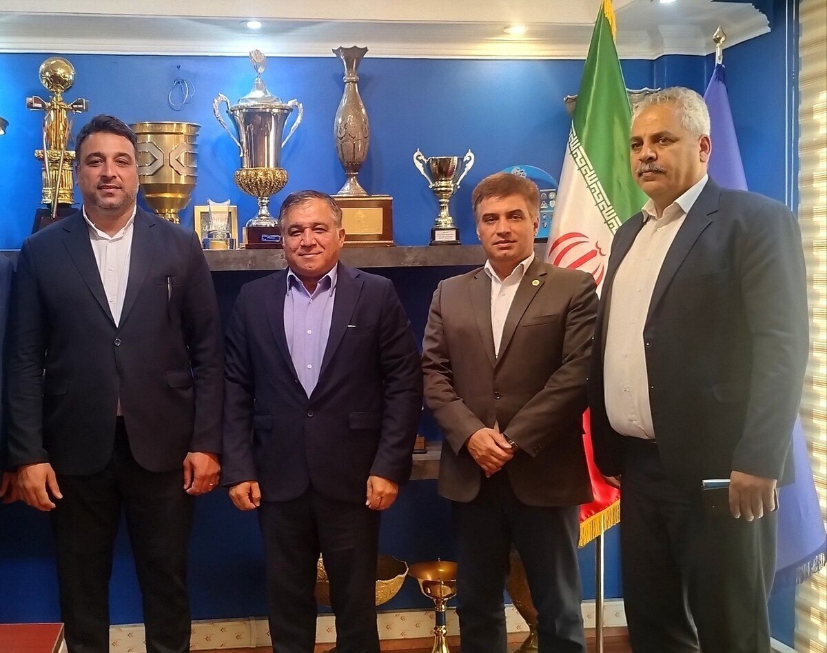 استقلال شروع به دویدن کرد!