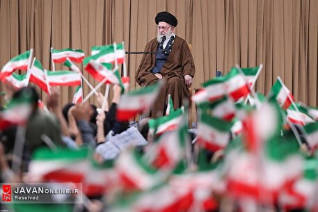 دیدار دانش‌آموزان و دانشجویان با رهبر معظم انقلاب