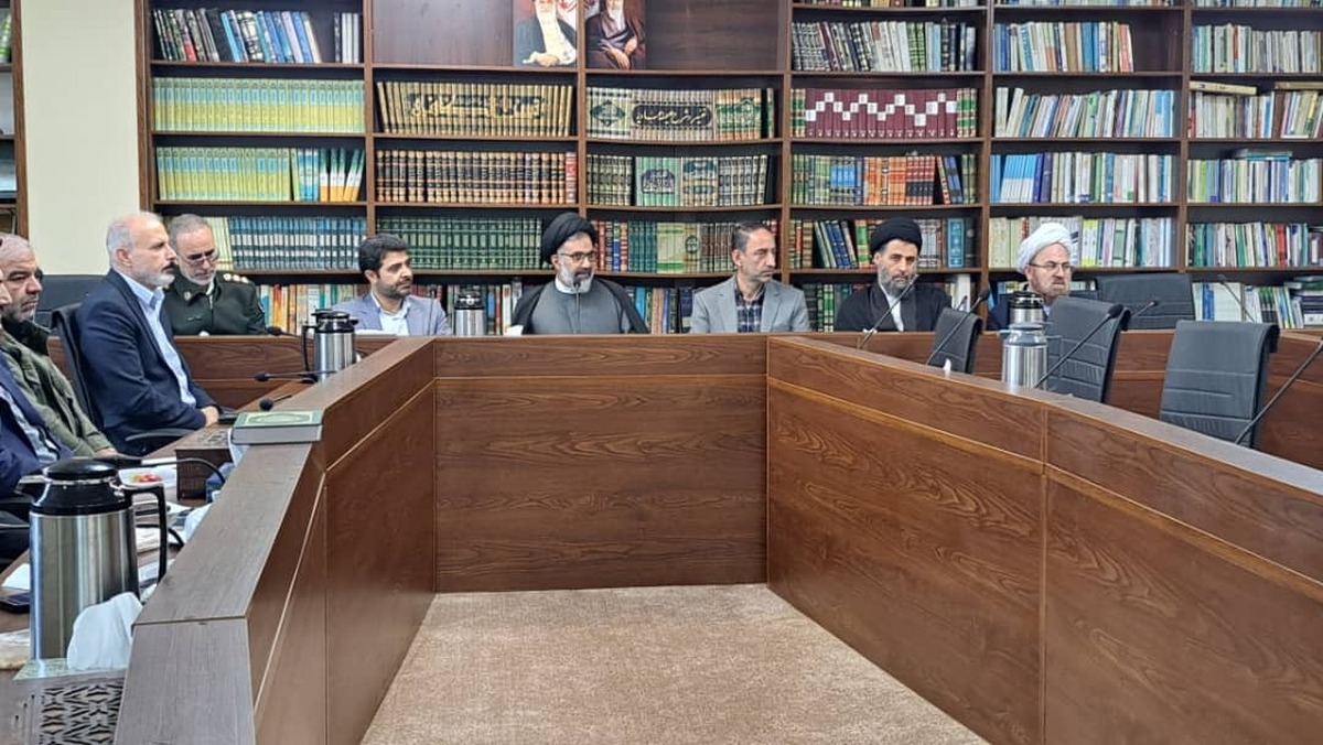 تأکید امام جمعه فردیس بر نقش آموزه‌های قرآنی و اخلاقی در زندگی اجتماعی و فردی